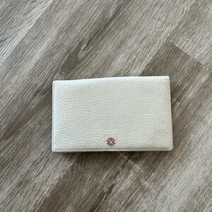 Dagne Dover wallet